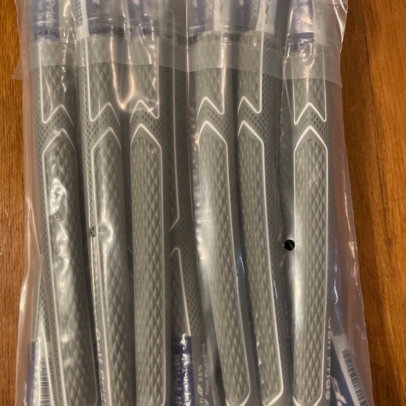 Golf Pride grips- pack of 13 - Picture 2 of 2